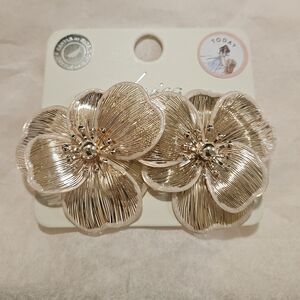 Gold & Pink Floral Earrings - Buyer's Free Gift 🌸